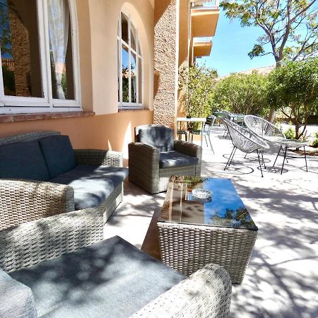 Hotel Les Arbousiers กาลวี ภายนอก รูปภาพ