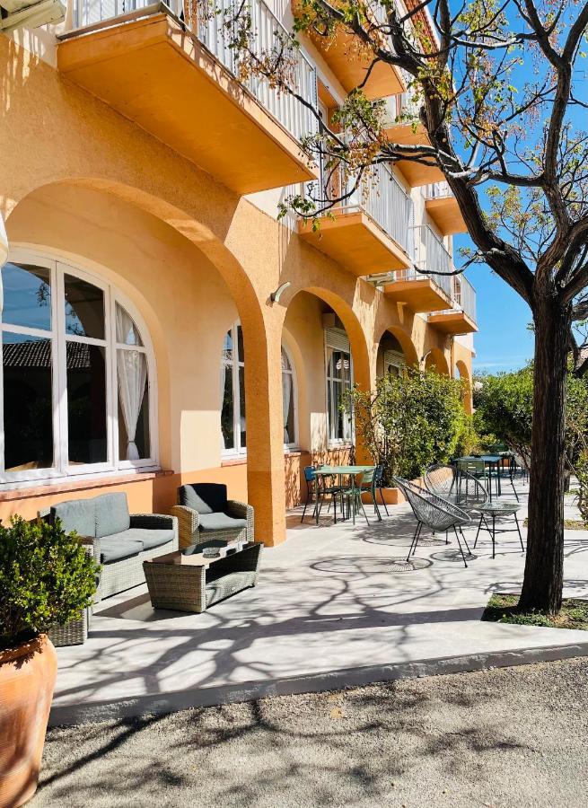 Hotel Les Arbousiers กาลวี ภายนอก รูปภาพ
