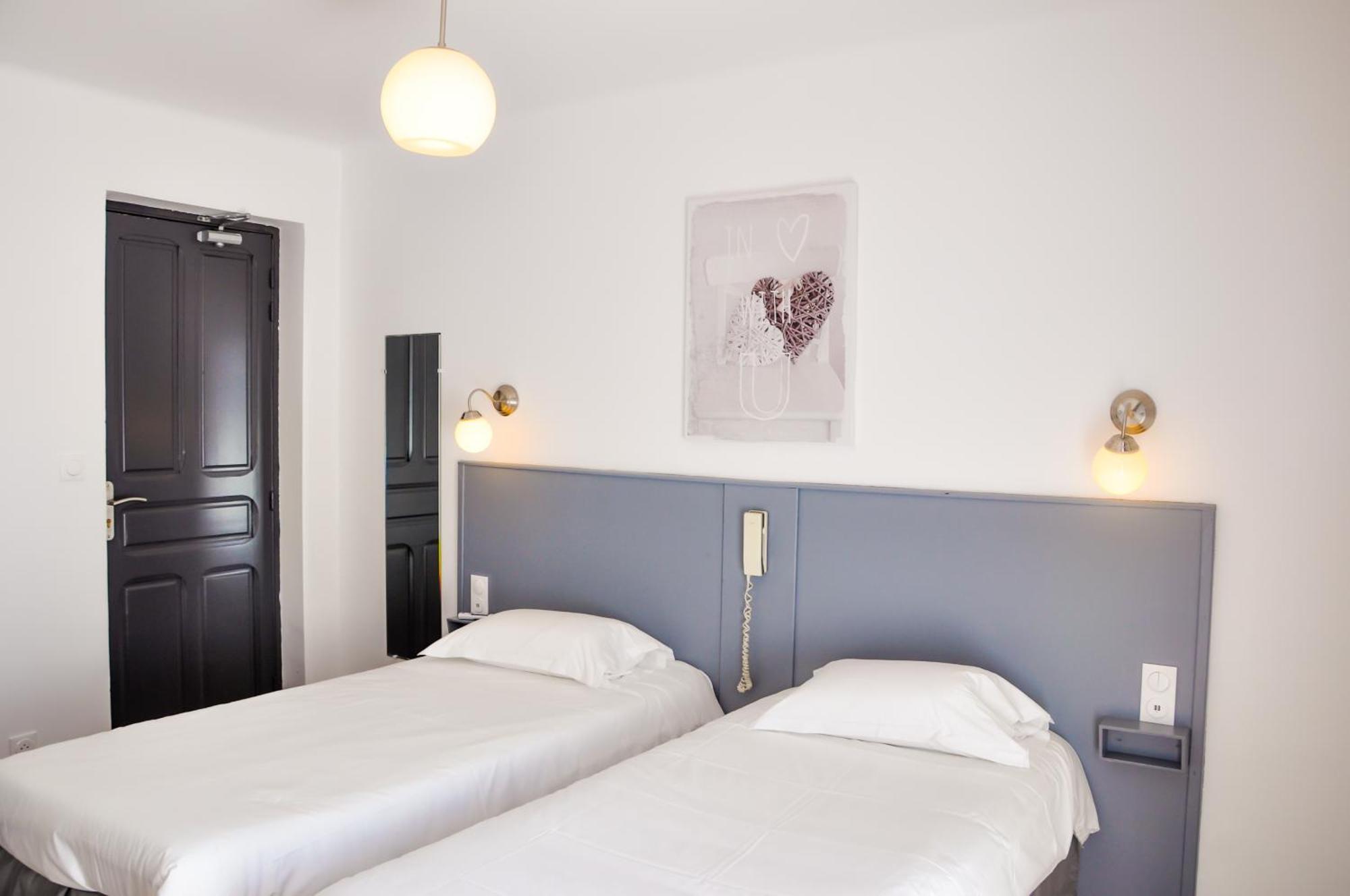 Hotel Les Arbousiers กาลวี ภายนอก รูปภาพ