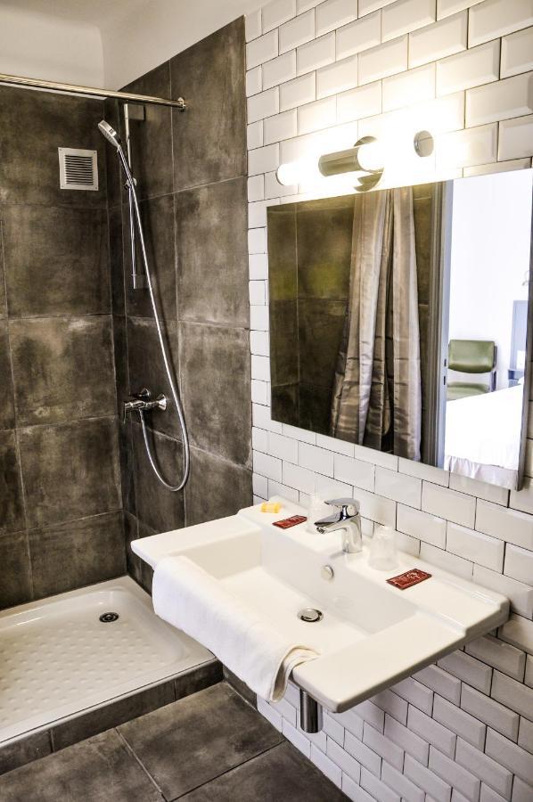 Hotel Les Arbousiers กาลวี ภายนอก รูปภาพ
