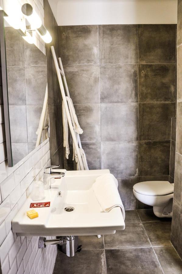 Hotel Les Arbousiers กาลวี ภายนอก รูปภาพ