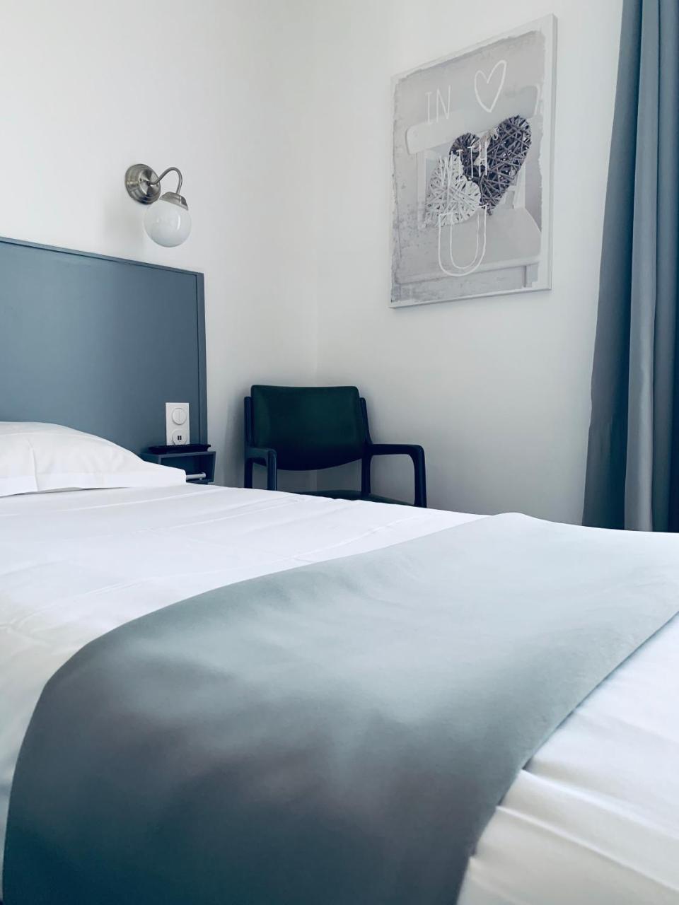 Hotel Les Arbousiers กาลวี ภายนอก รูปภาพ
